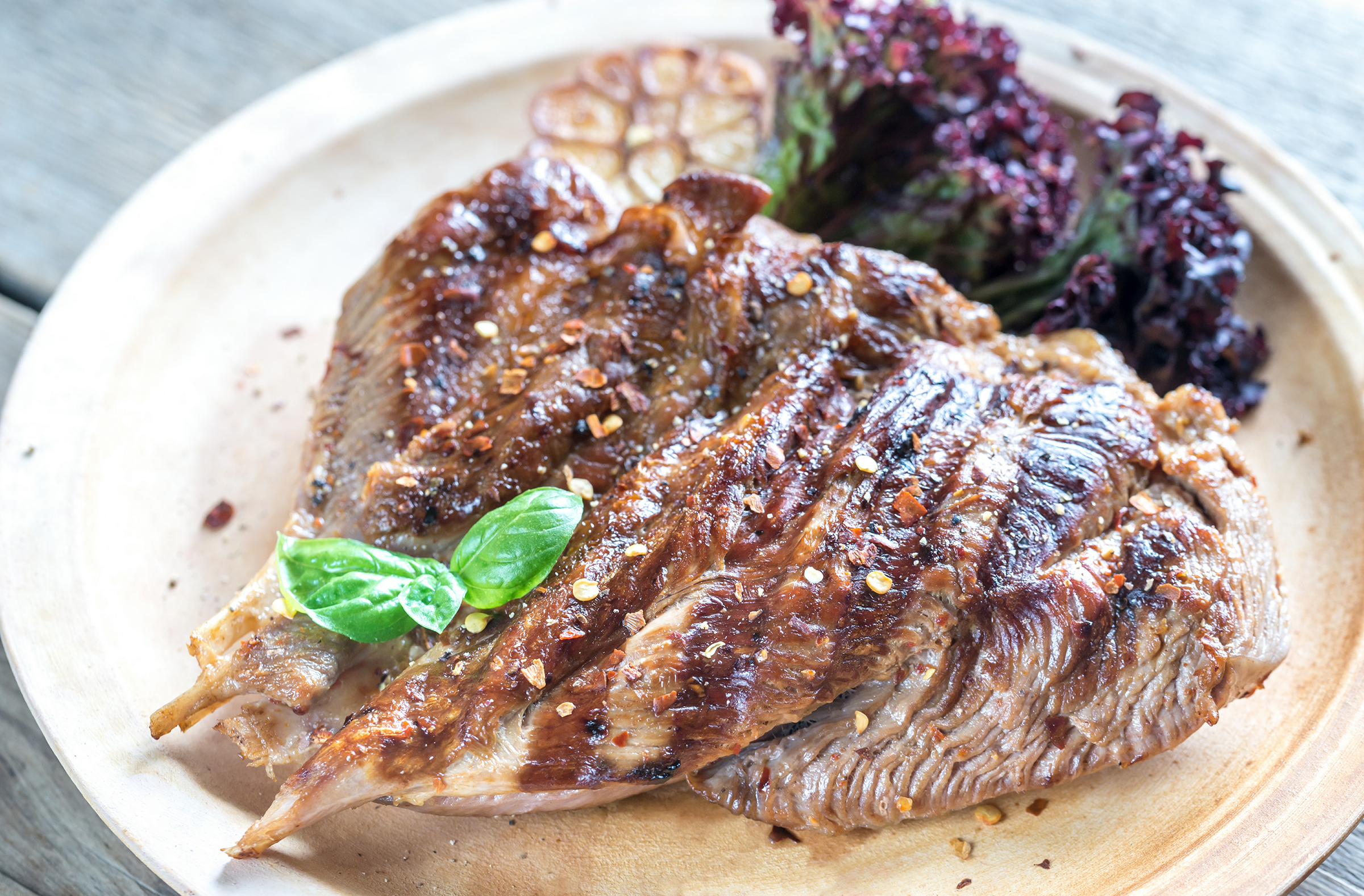 &nbsp;Grillezett frissensült ajánlat&nbsp;<br>Grilled meats - Gegrilltes fleischlled<br>
